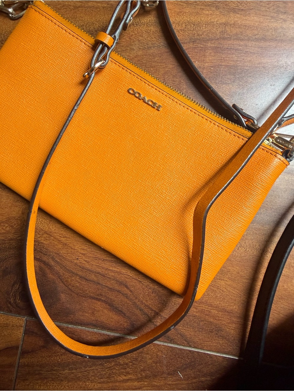 Coach Orange Leather Crossbody with Gold Chain Detail - Picture 5 of 8